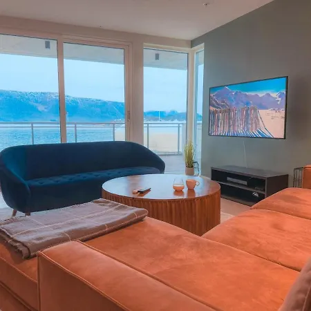 New By The Sea With Fjord View, Parking! *