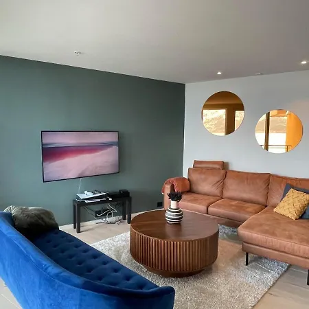 New By The Sea With Fjord View, Parking! *