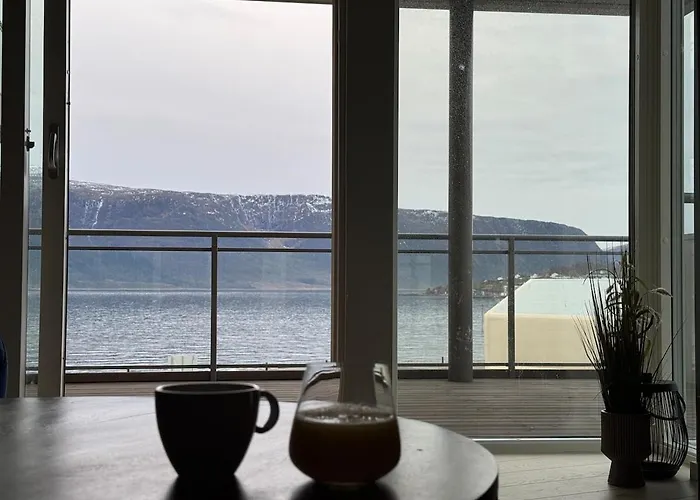 New By The Sea With Fjord View, Parking! Ålesund